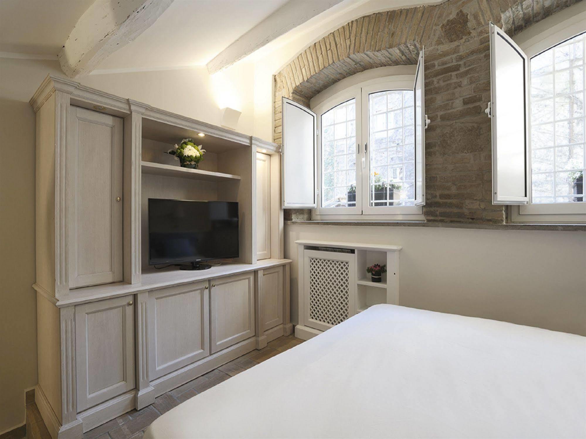 Antiche Residenze Romane Navona Esterno foto